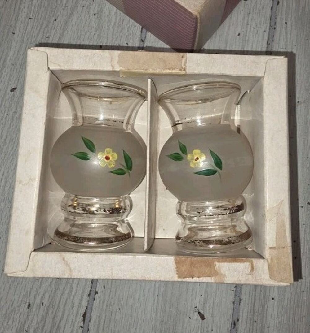 Vintage Container Corporation Hand Painted Bud Vases Set/2 Gold Trimmed Flaw